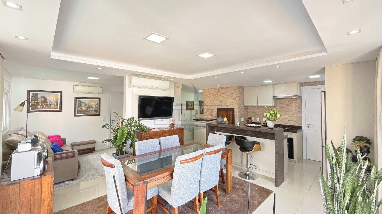 Apartamento à venda com 95m², 3 dormitórios, 1 suíte, 2 vagas no bairro Tristeza em Porto Alegre - Foto 1