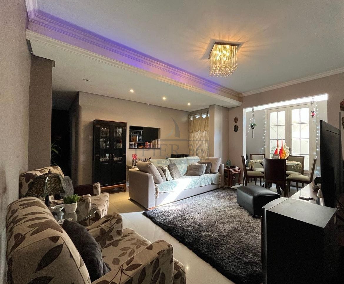 Apartamento à venda com 91m², 2 dormitórios no bairro Petrópolis em Porto Alegre - Foto 1