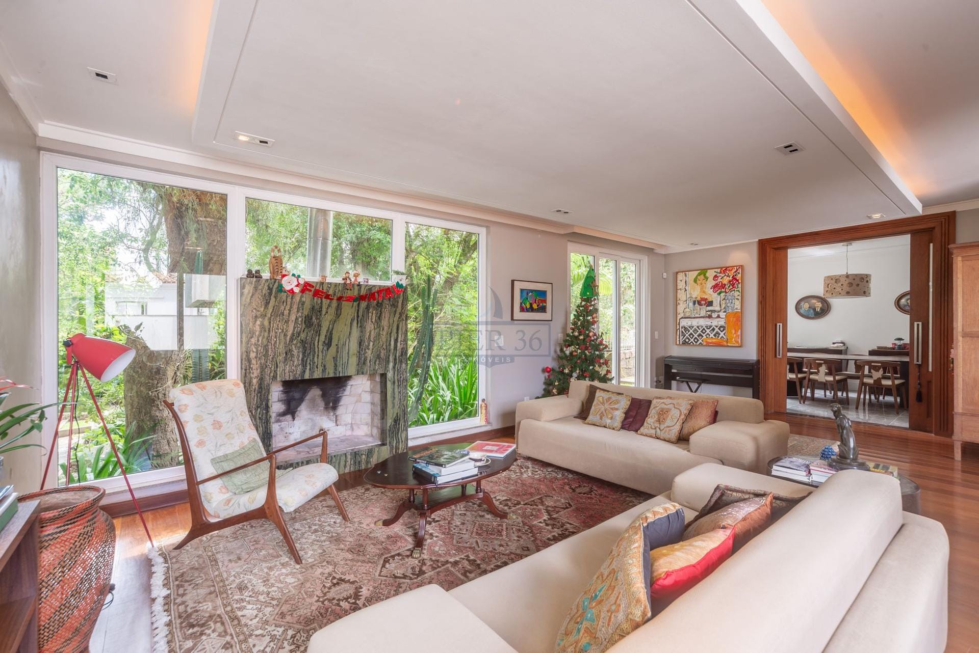 Casa à venda com 546m², 4 dormitórios, 4 suítes, 4 vagas no bairro Vila Assunção em Porto Alegre - Foto 1
