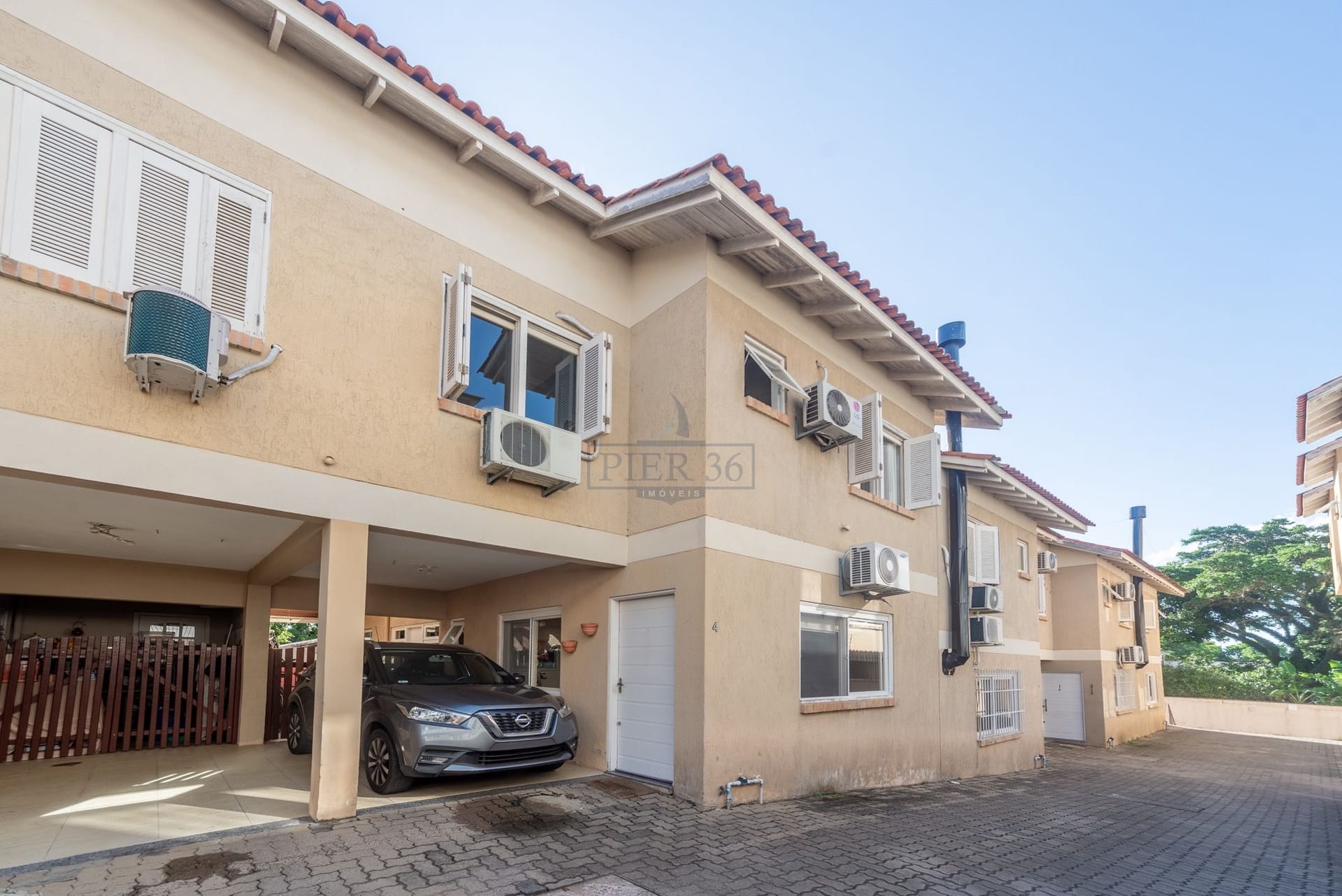 Casa em Condomínio à venda com 123m², 3 dormitórios, 1 suíte, 3 vagas no bairro Camaquã em Porto Alegre - Foto 1