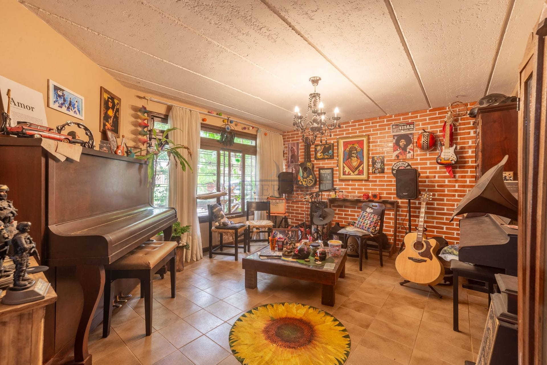 Casa à venda com 200m², 3 dormitórios, 1 suíte, 3 vagas no bairro Ipanema em Porto Alegre - Foto 1