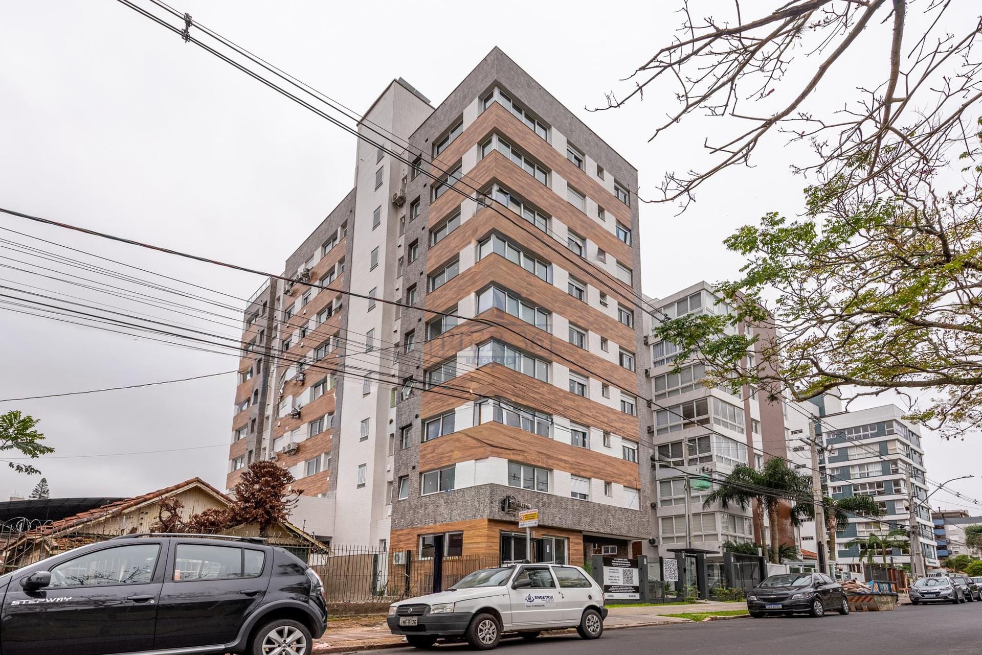 Apartamento à venda com 92m², 3 dormitórios, 1 suíte, 2 vagas no bairro Tristeza em Porto Alegre - Foto 1