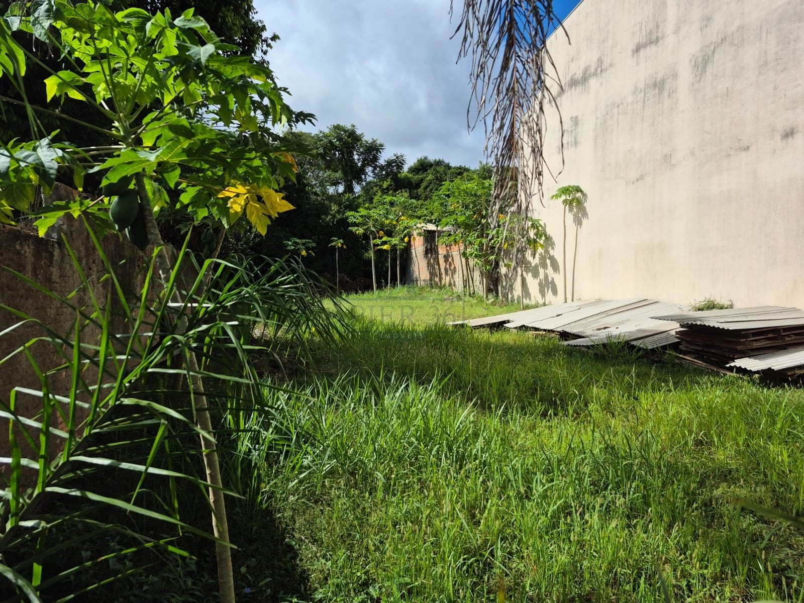 Terreno à venda com 300m² no bairro Ipanema em Porto Alegre - Foto 1