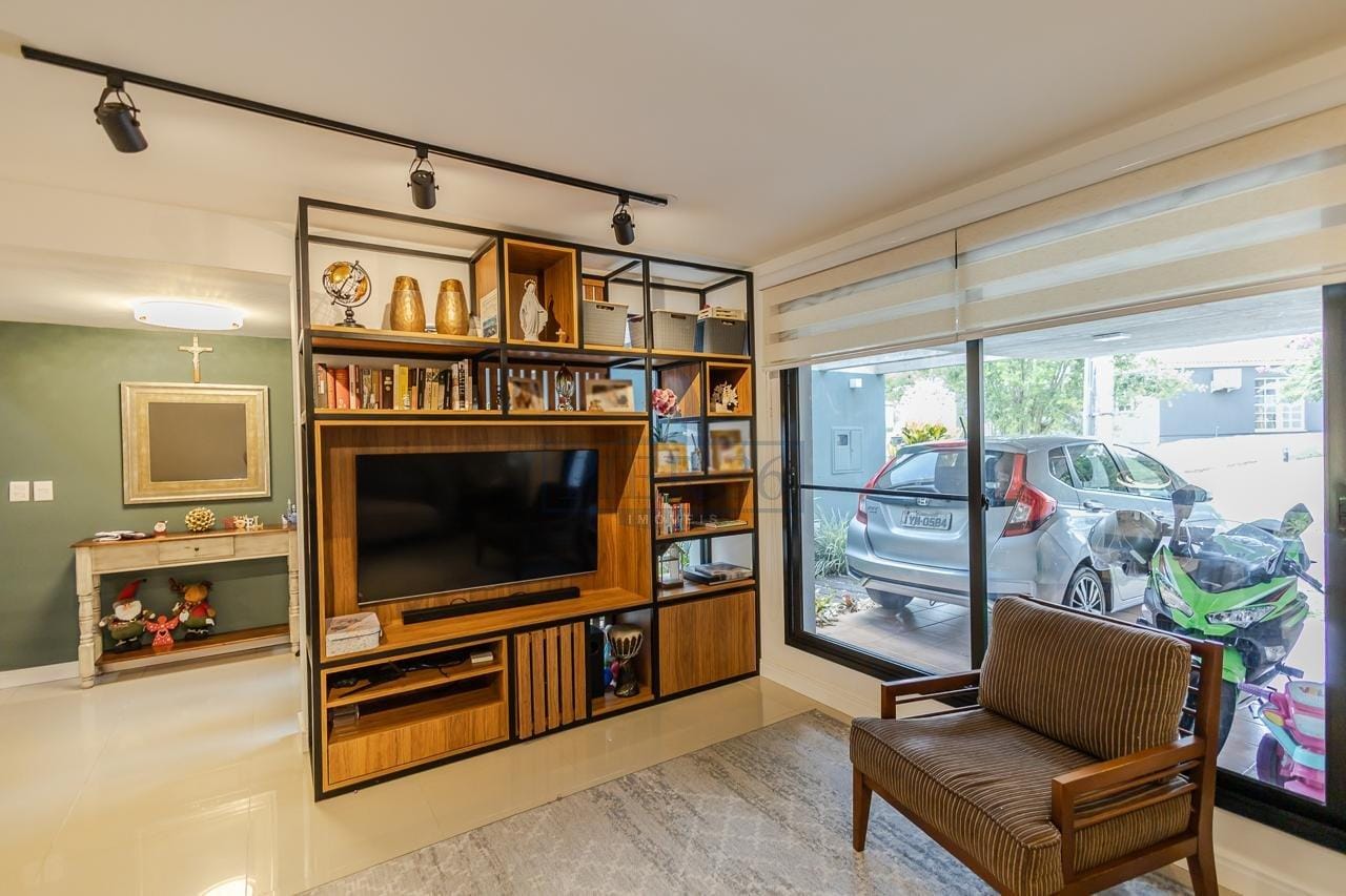 Casa em Condomínio à venda com 195m², 3 dormitórios, 3 suítes, 2 vagas no bairro Vila Nova em Porto Alegre - Foto 1