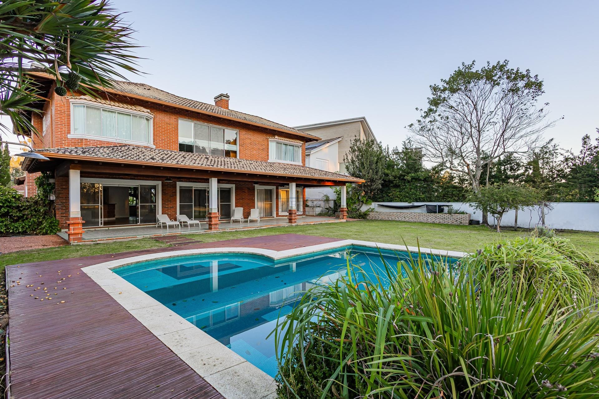 Casa em Condomínio à venda com 500m², 4 dormitórios, 4 suítes, 4 vagas no bairro Terraville em Porto Alegre - Foto 1