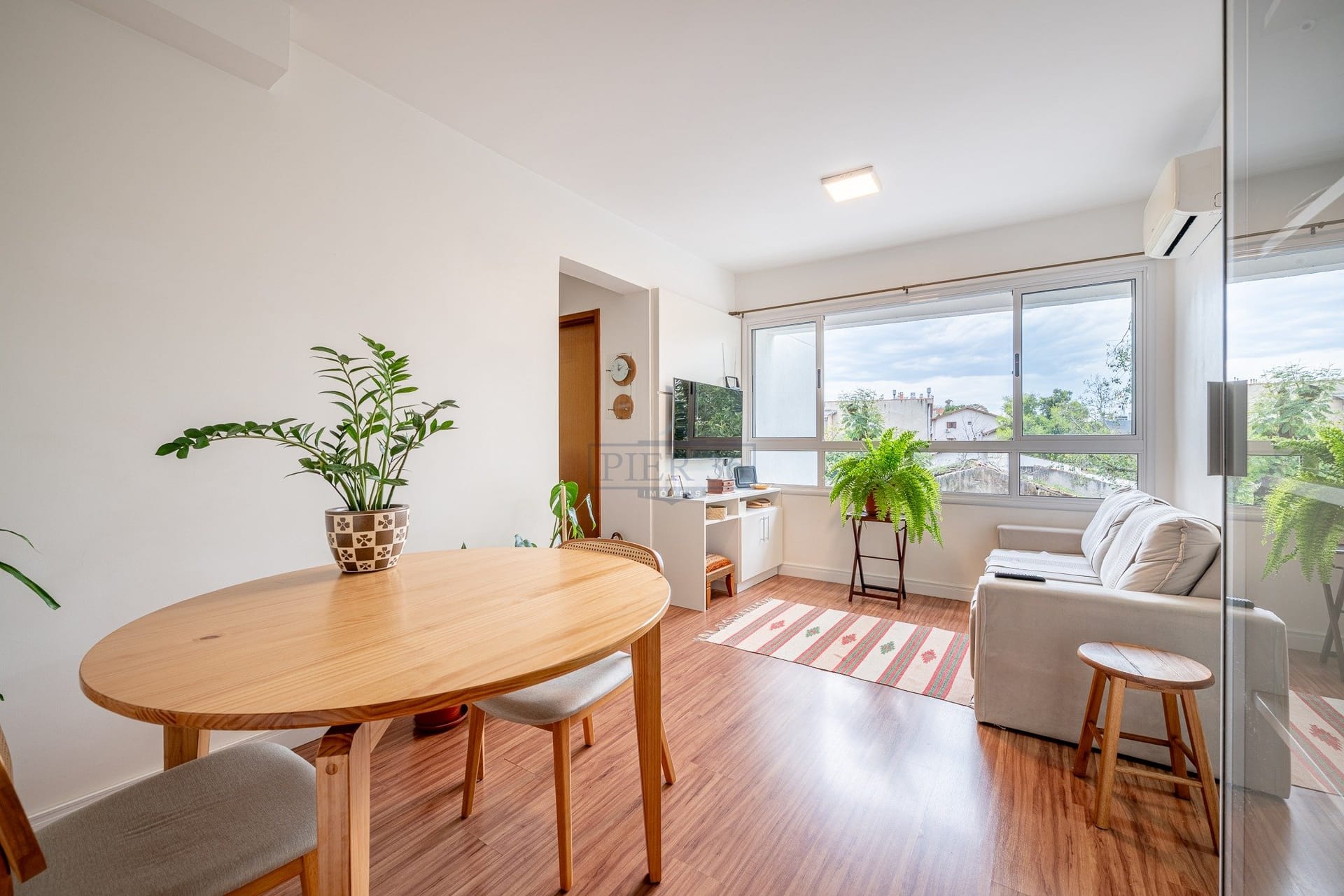 Apartamento à venda com 50m², 2 dormitórios, 1 vaga no bairro Tristeza em Porto Alegre - Foto 1