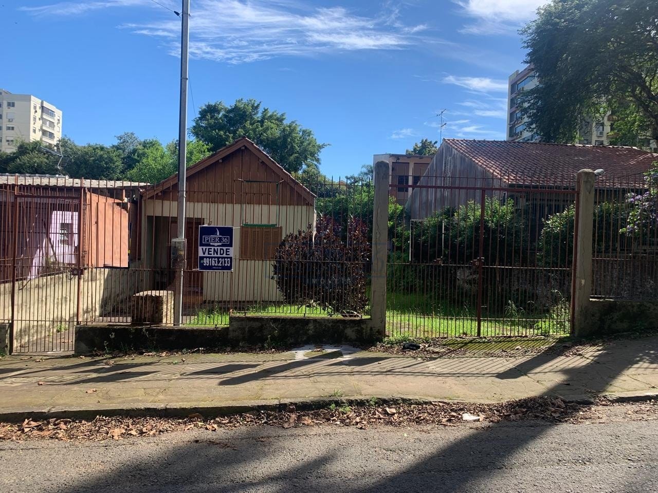 Terreno à venda com 357m² no bairro Tristeza em Porto Alegre - Foto 1