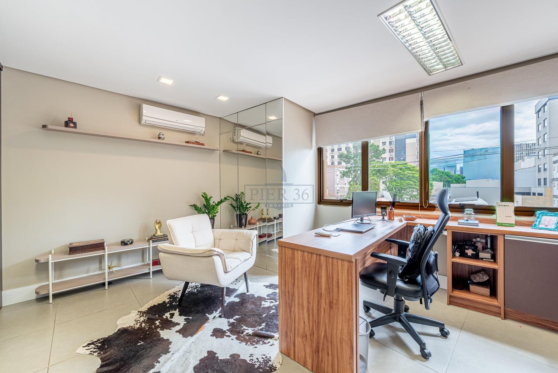 Sala à venda com 56m², 1 vaga no bairro Praia de Belas em Porto Alegre - Foto 1