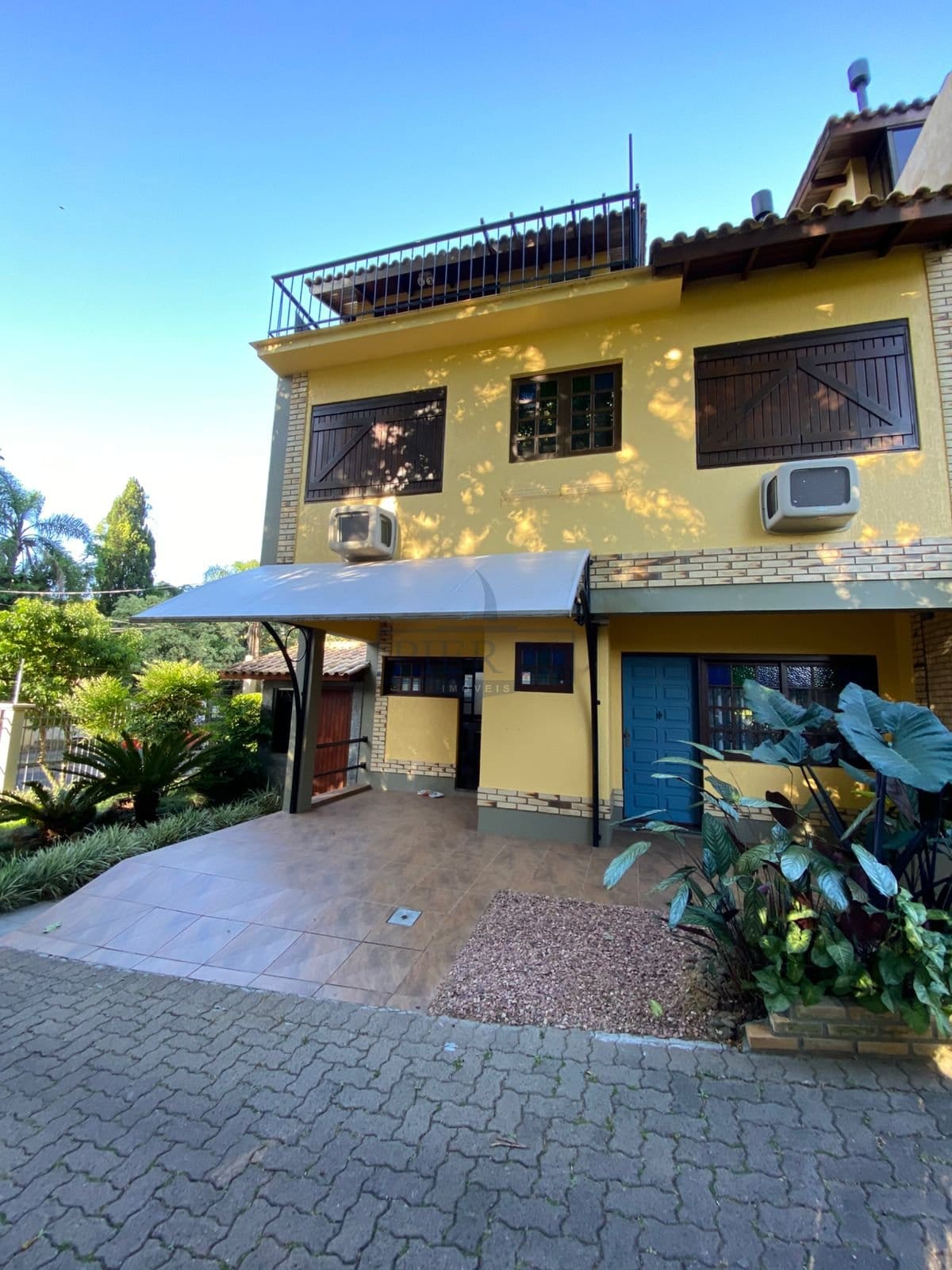 Casa em Condomínio à venda com 190m², 3 dormitórios, 2 suítes, 2 vagas no bairro Tristeza em Porto Alegre - Foto 1
