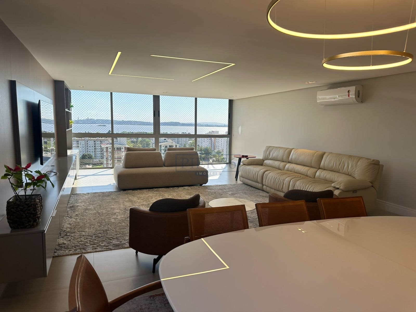 Apartamento à venda com 217m², 3 dormitórios, 3 suítes, 3 vagas no bairro Tristeza em Porto Alegre - Foto 1