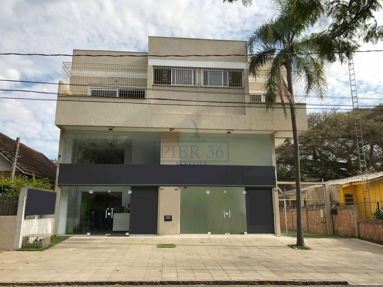 Prédio Comercial à venda com 809m², 12 vagas no bairro Tristeza em Porto Alegre - Foto 1