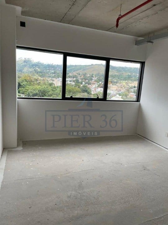 Sala à venda com 34m² no bairro Teresópolis em Porto Alegre - Foto 1