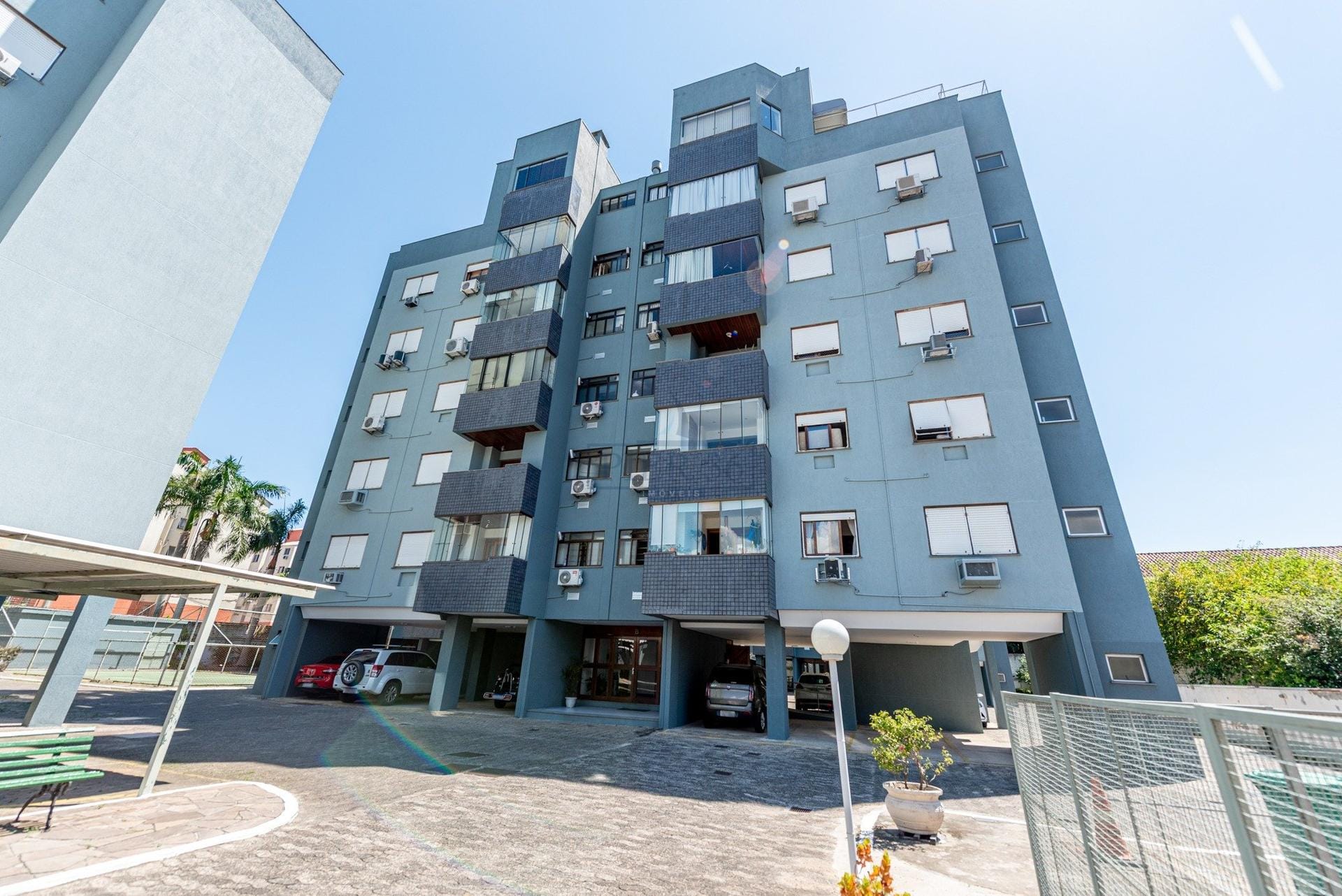 Cobertura à venda com 158m², 3 dormitórios, 1 suíte, 1 vaga no bairro Camaquã em Porto Alegre - Foto 1