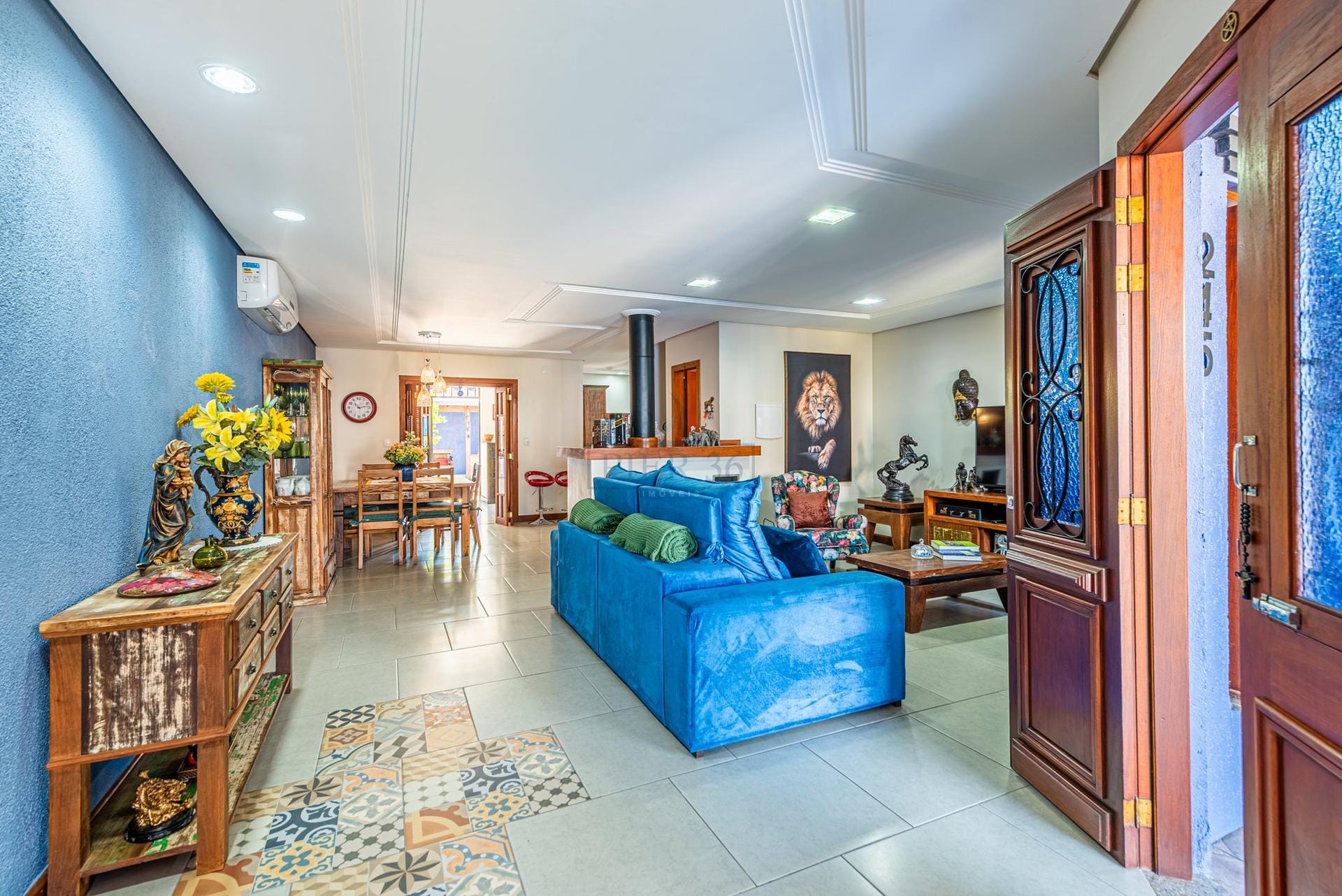 Casa à venda com 186m², 3 dormitórios, 1 suíte, 2 vagas no bairro Hípica em Porto Alegre - Foto 1