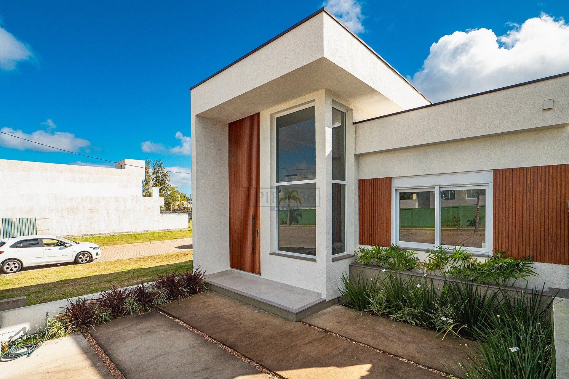 Casa em Condomínio à venda com 100m², 3 dormitórios, 1 suíte, 2 vagas no bairro Hípica em Porto Alegre - Foto 1