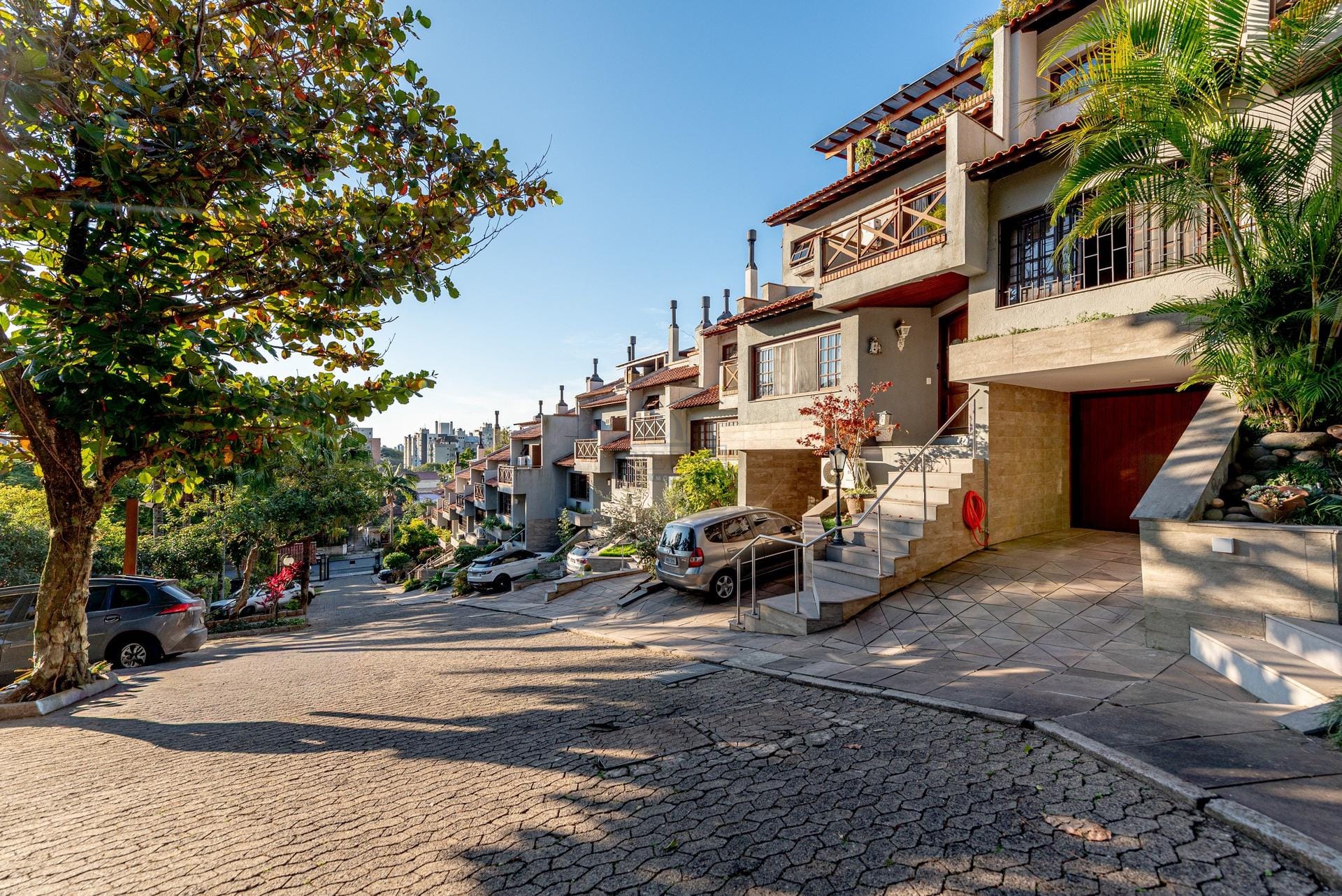 Casa em Condomínio à venda com 174m², 3 dormitórios, 3 suítes, 3 vagas no bairro Tristeza em Porto Alegre - Foto 1
