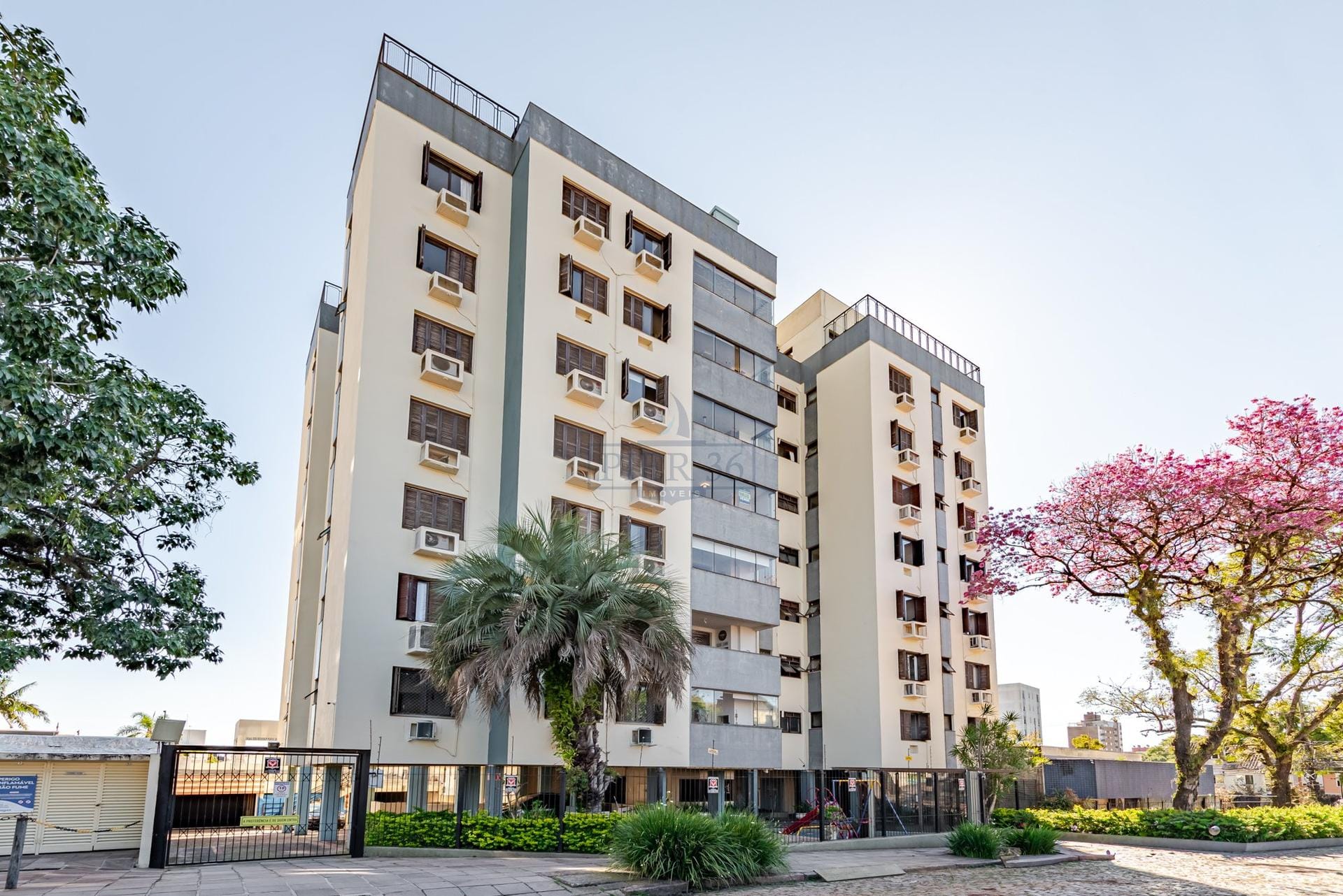 Apartamento à venda com 95m², 3 dormitórios, 1 suíte, 1 vaga no bairro Tristeza em Porto Alegre - Foto 1