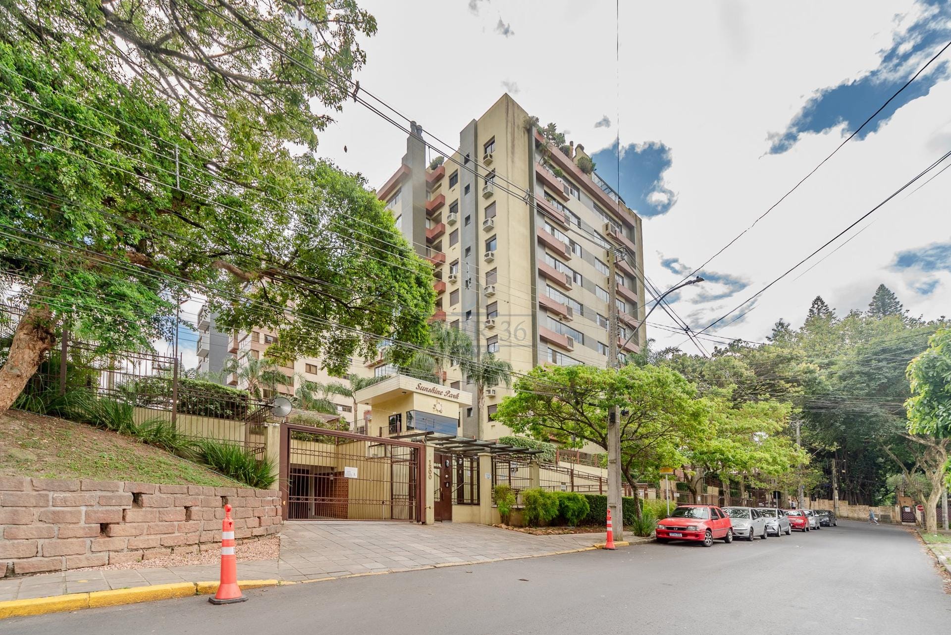 Cobertura à venda com 187m², 3 dormitórios, 1 suíte, 2 vagas no bairro Tristeza em Porto Alegre - Foto 1