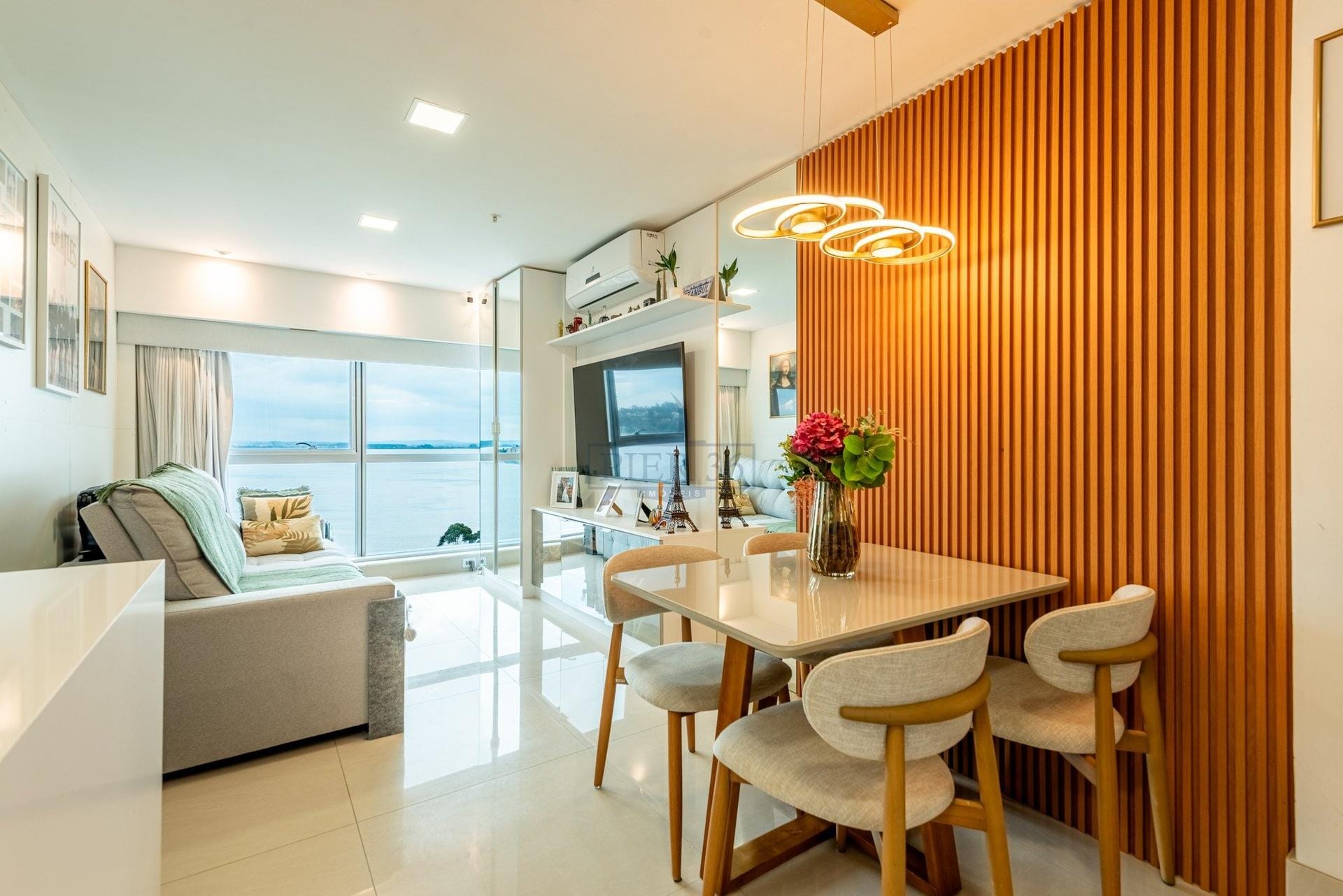 Apartamento à venda com 43m², 1 dormitório, 1 vaga no bairro Cristal em Porto Alegre - Foto 1