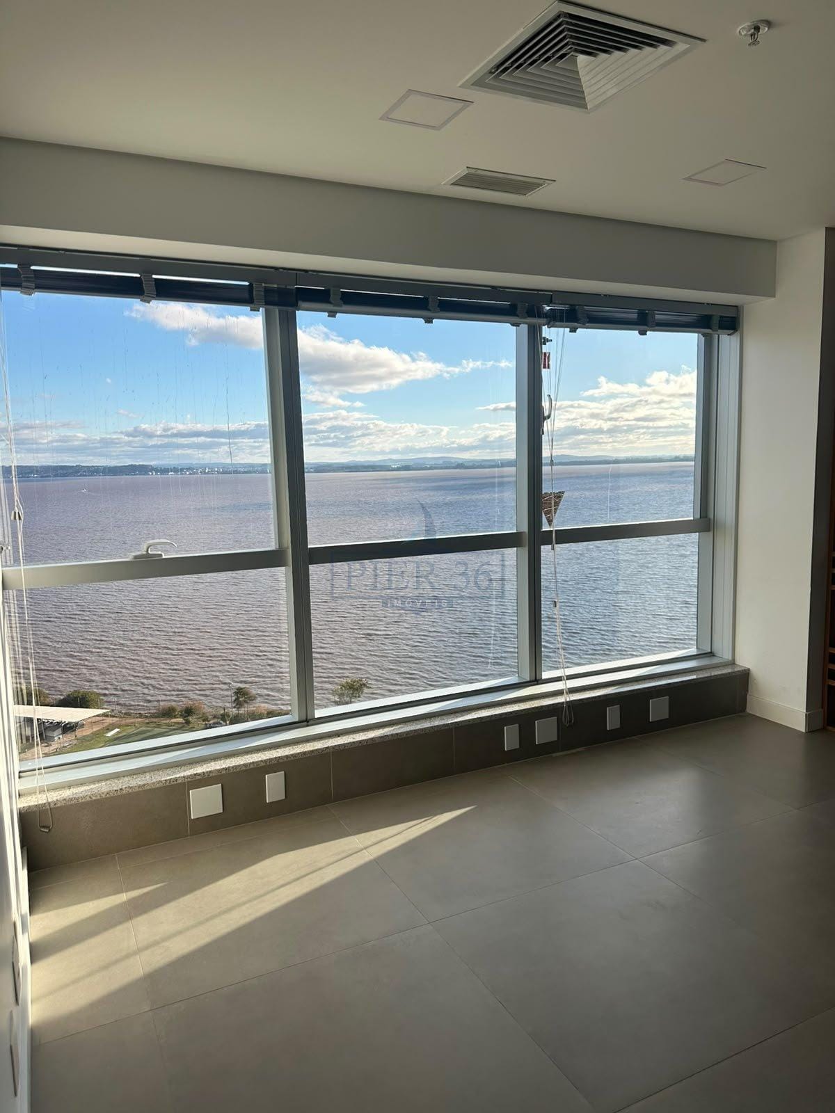 Sala à venda com 40m², 1 vaga no bairro Cristal em Porto Alegre - Foto 1