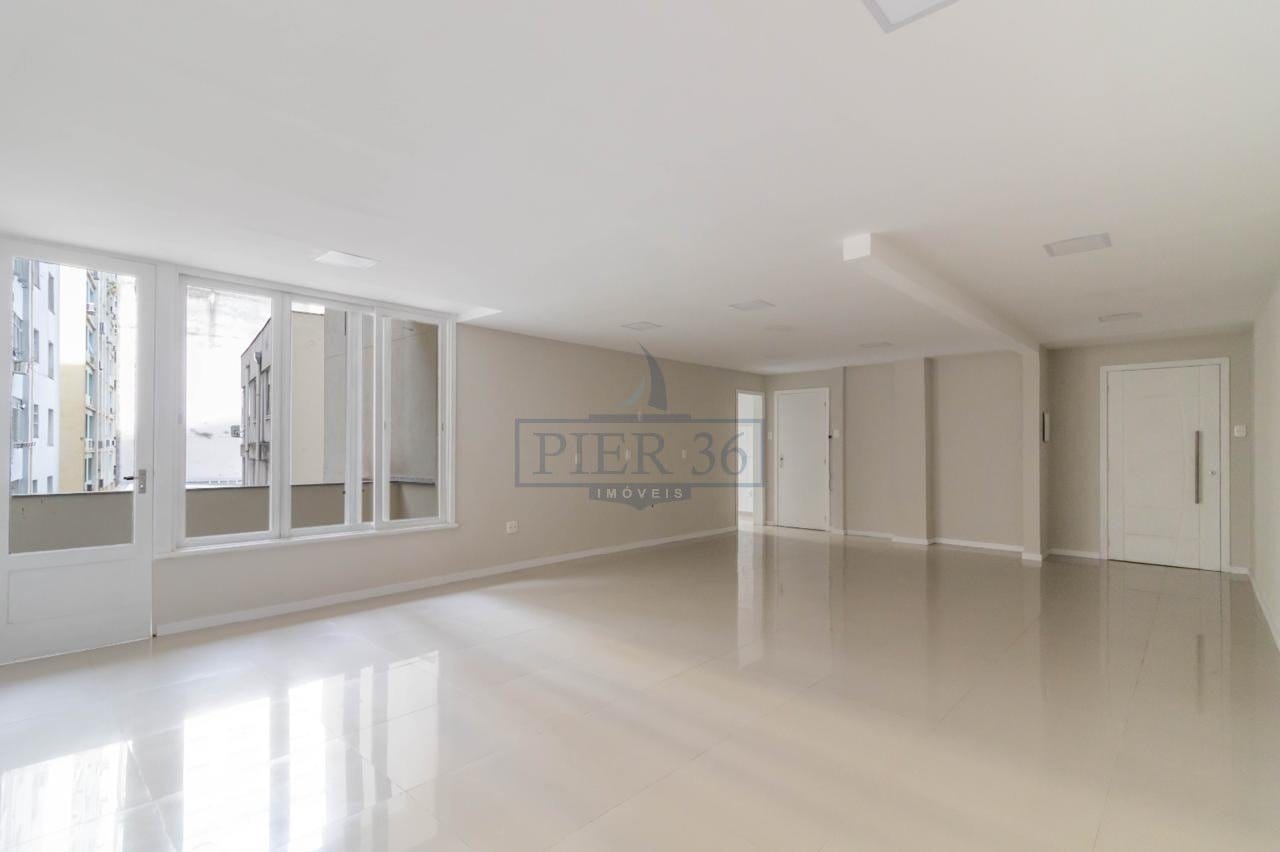 Apartamento à venda com 150m², 3 dormitórios, 1 suíte no bairro Independência em Porto Alegre - Foto 1