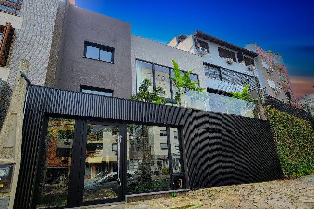 Casa à venda com 286m², 3 dormitórios, 3 suítes, 2 vagas no bairro Bela Vista em Porto Alegre - Foto 1