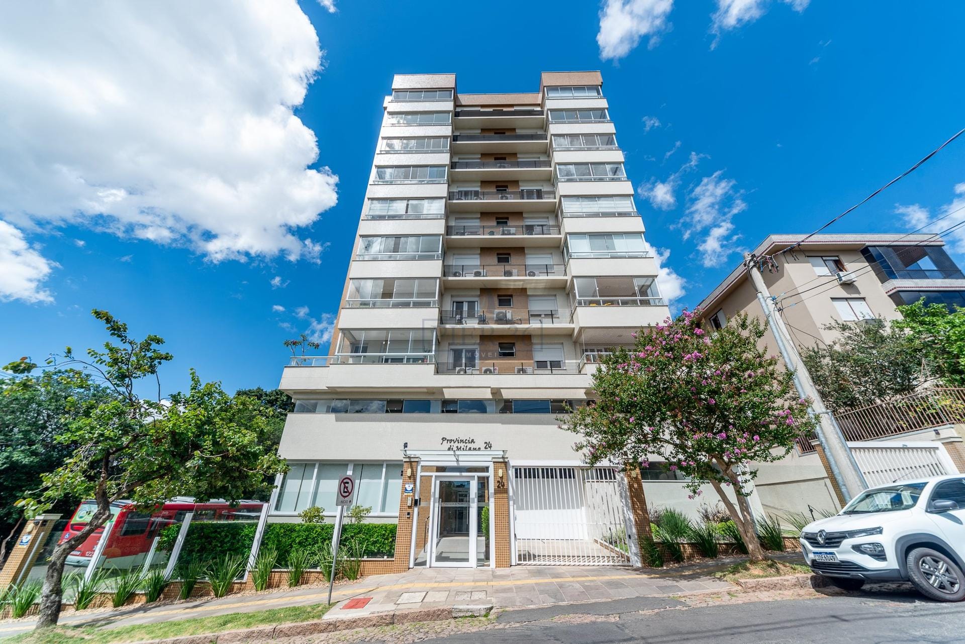 Apartamento à venda com 86m², 2 dormitórios, 2 suítes, 2 vagas no bairro Tristeza em Porto Alegre - Foto 1
