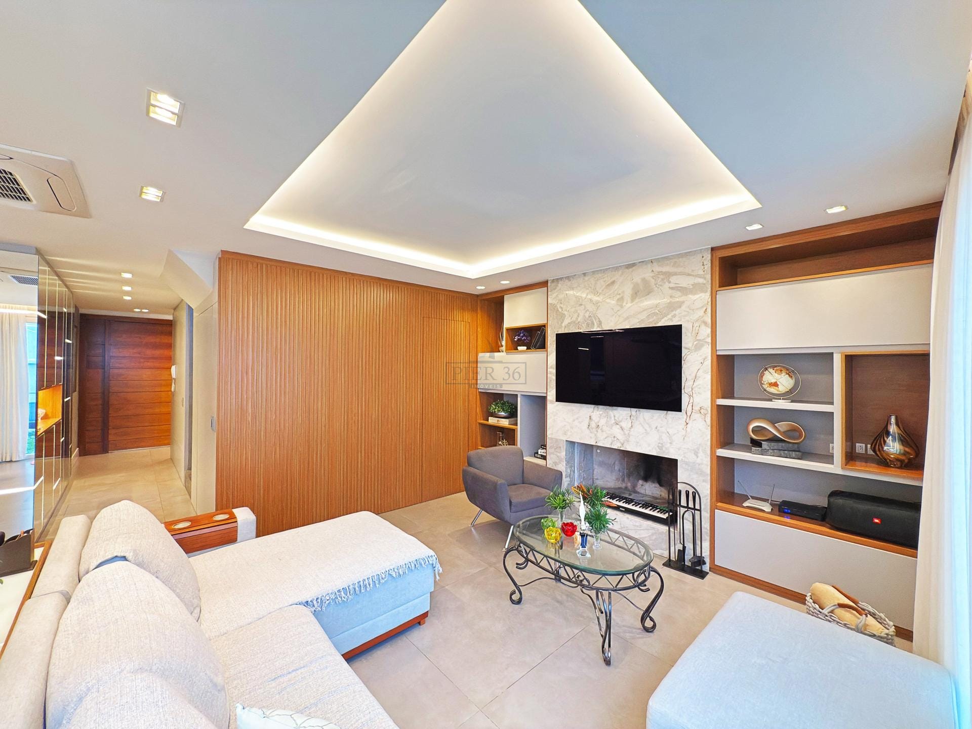 Casa em Condomínio à venda com 268m², 3 dormitórios, 3 suítes, 2 vagas no bairro Teresópolis em Porto Alegre - Foto 1