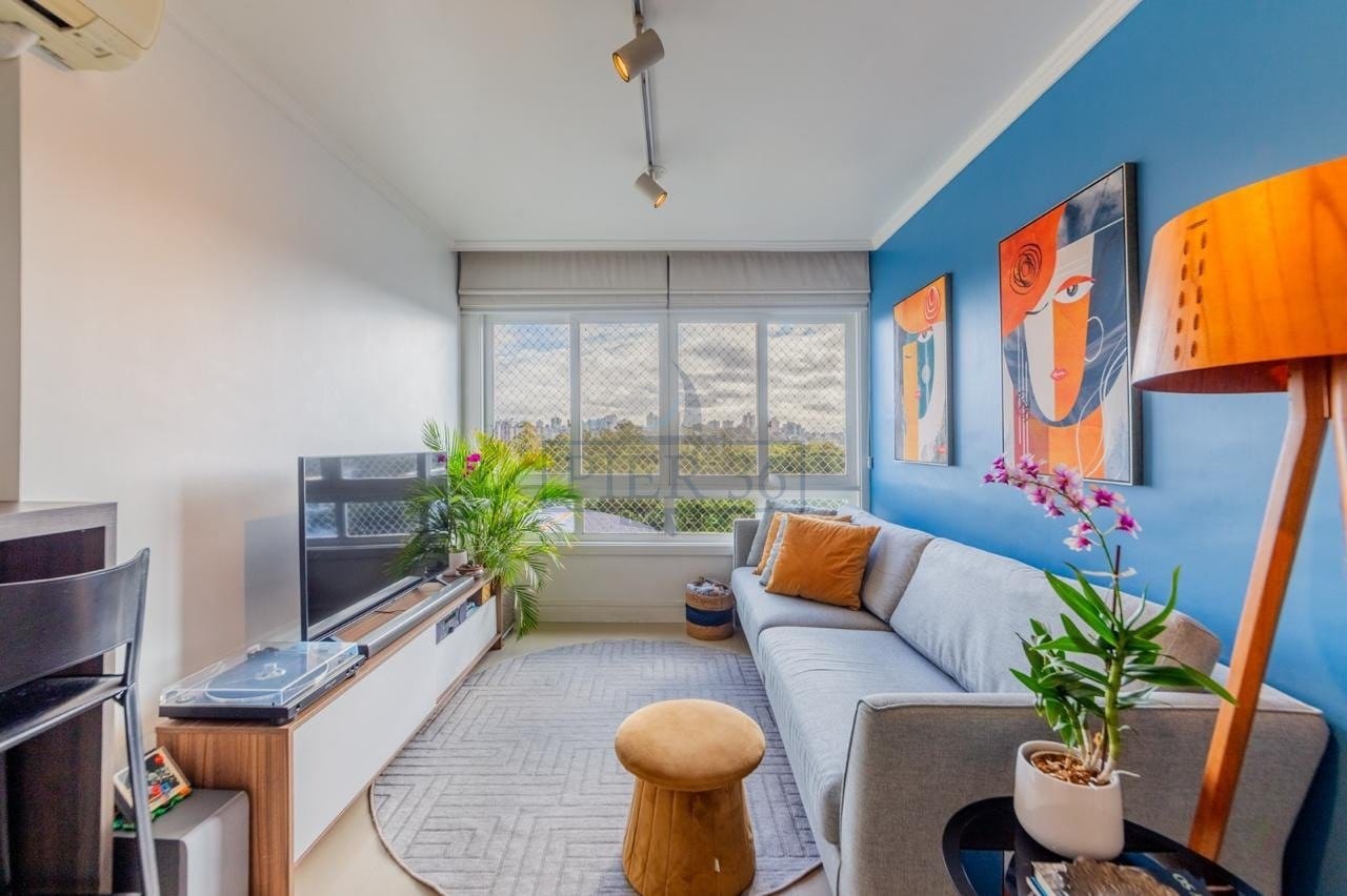 Apartamento à venda com 87m², 3 dormitórios, 1 suíte, 2 vagas no bairro Jardim Botânico em Porto Alegre - Foto 1