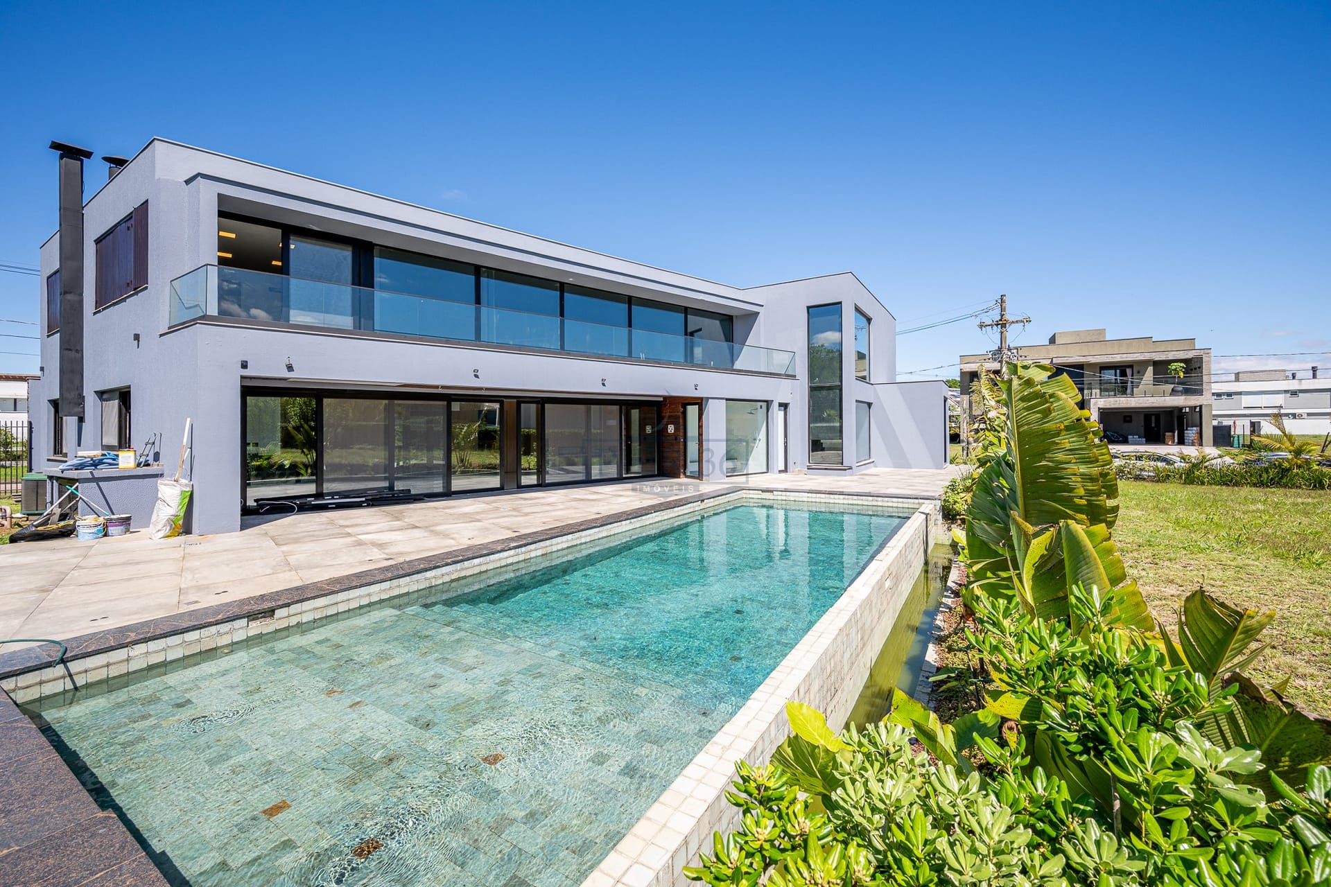 Casa em Condomínio à venda com 468m², 5 dormitórios, 5 suítes, 4 vagas no bairro Alphaville em Porto Alegre - Foto 1