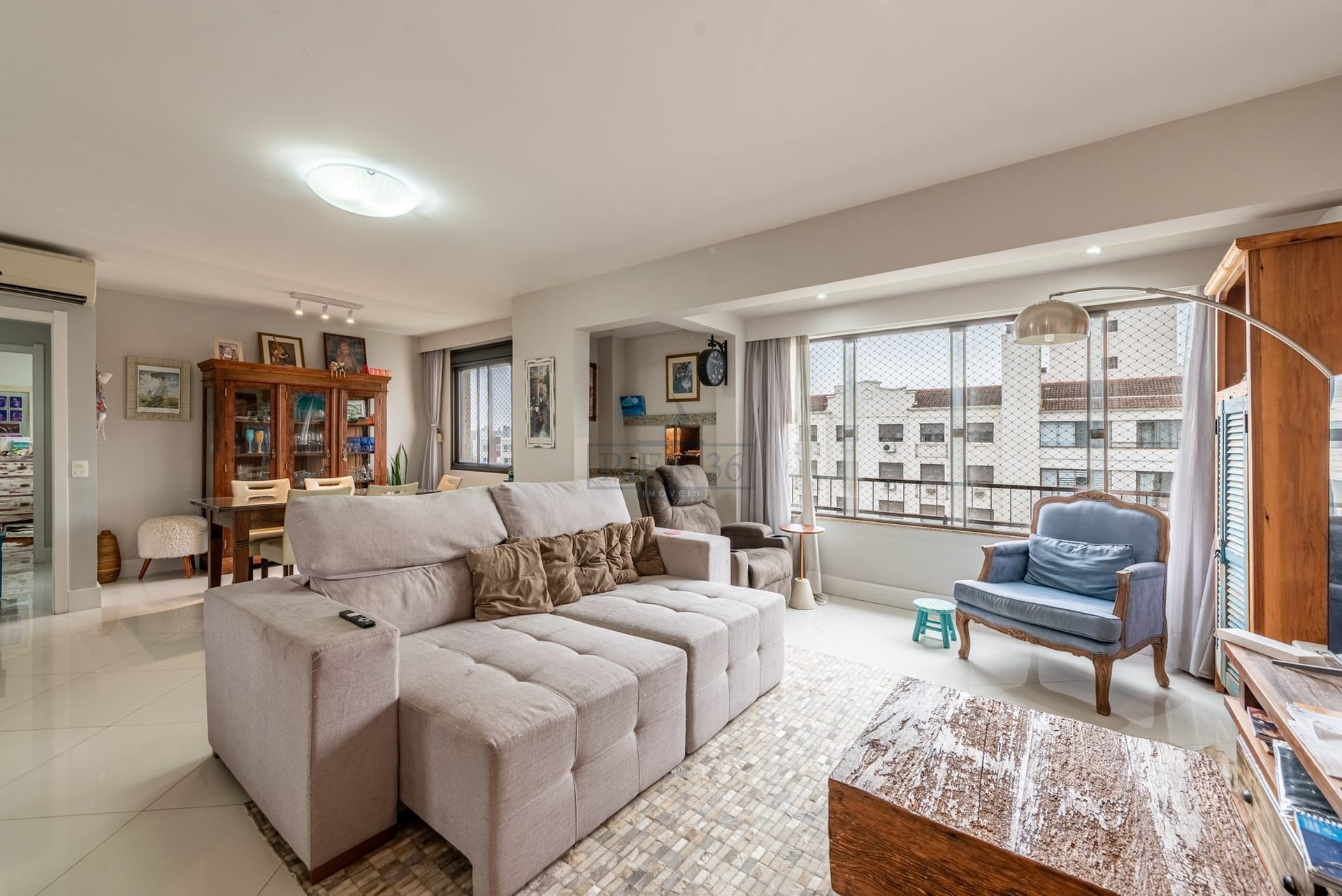 Apartamento à venda com 88m², 3 dormitórios, 1 suíte, 2 vagas no bairro Tristeza em Porto Alegre - Foto 1