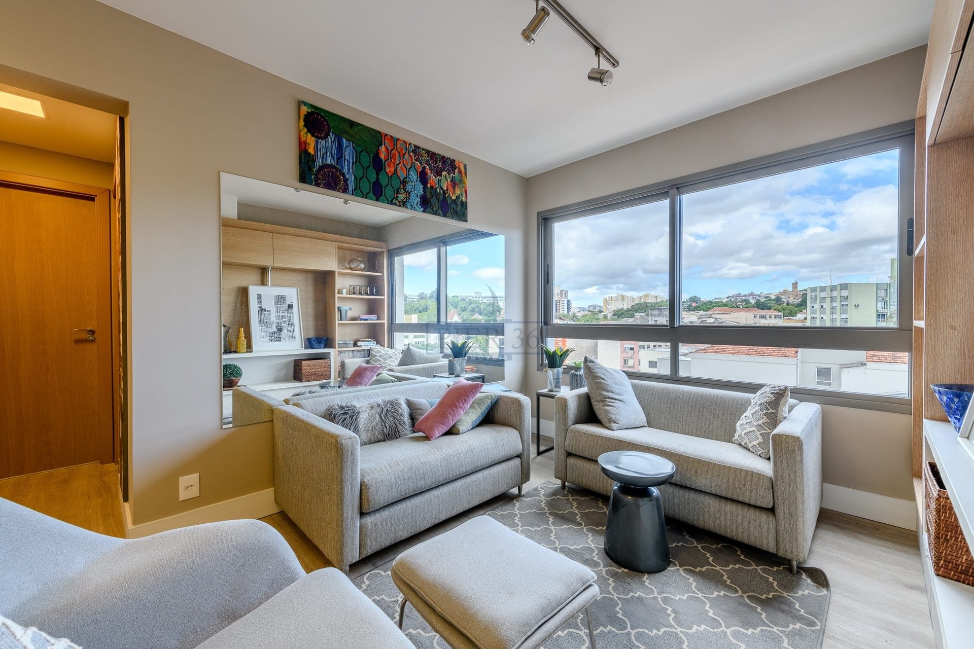 Apartamento à venda com 60m², 2 dormitórios, 1 suíte, 2 vagas no bairro Santana em Porto Alegre - Foto 1