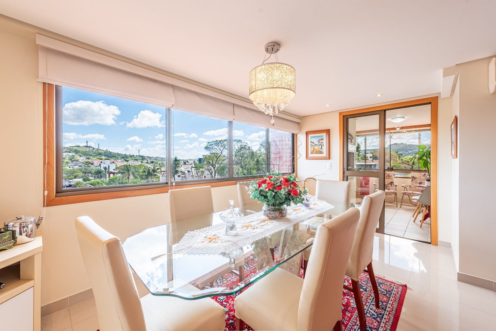 Apartamento à venda com 109m², 3 dormitórios, 1 suíte, 2 vagas no bairro Cristal em Porto Alegre - Foto 1