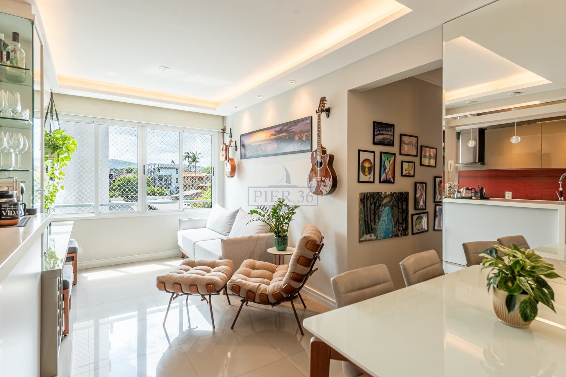 Apartamento à venda com 56m², 2 dormitórios, 1 suíte, 1 vaga no bairro Tristeza em Porto Alegre - Foto 1