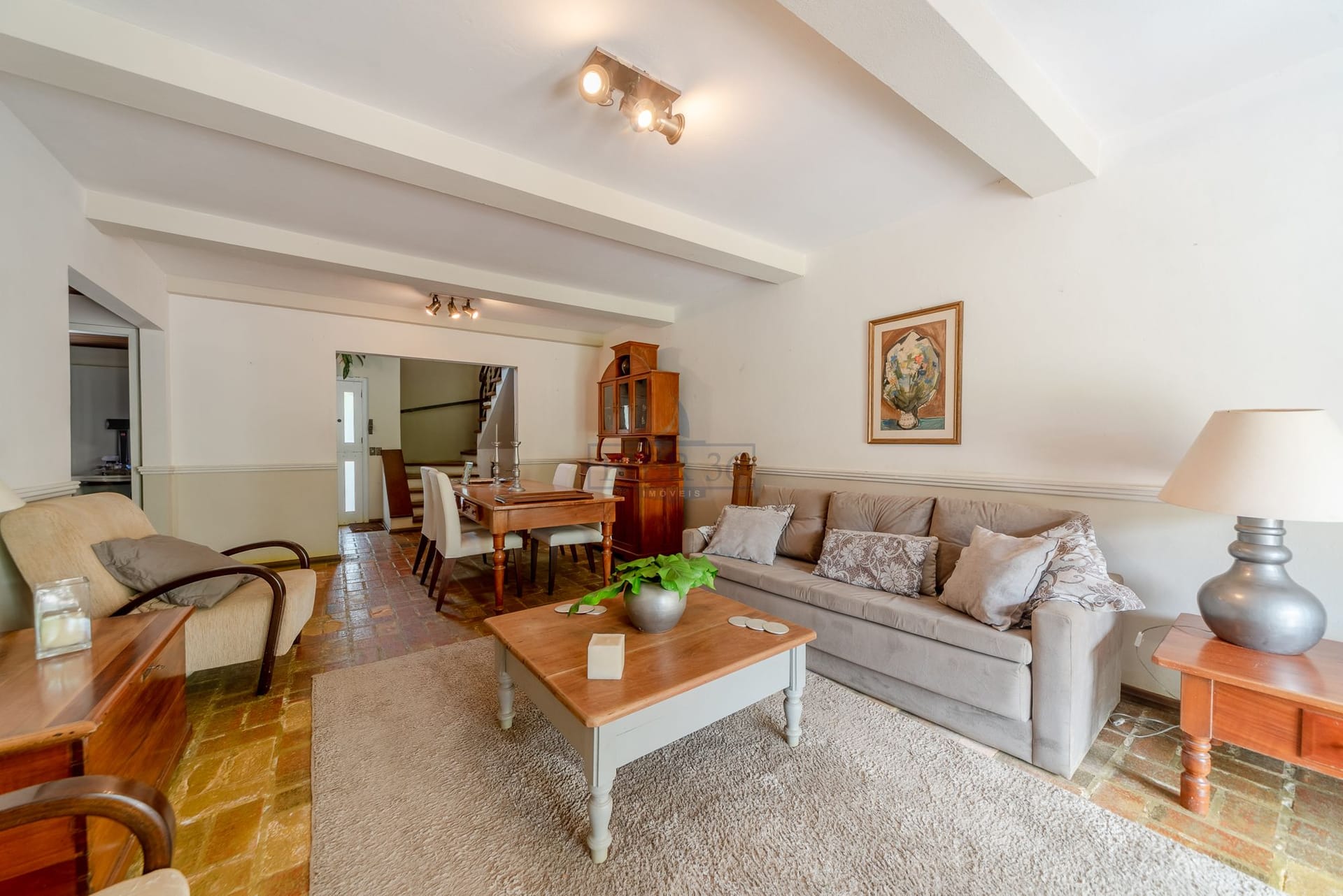 Casa à venda com 279m², 3 dormitórios, 2 suítes, 4 vagas no bairro Ipanema em Porto Alegre - Foto 1