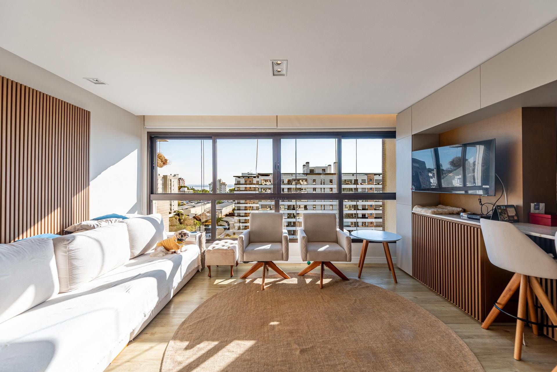 Apartamento à venda com 90m², 3 dormitórios, 1 suíte, 2 vagas no bairro Tristeza em Porto Alegre - Foto 1