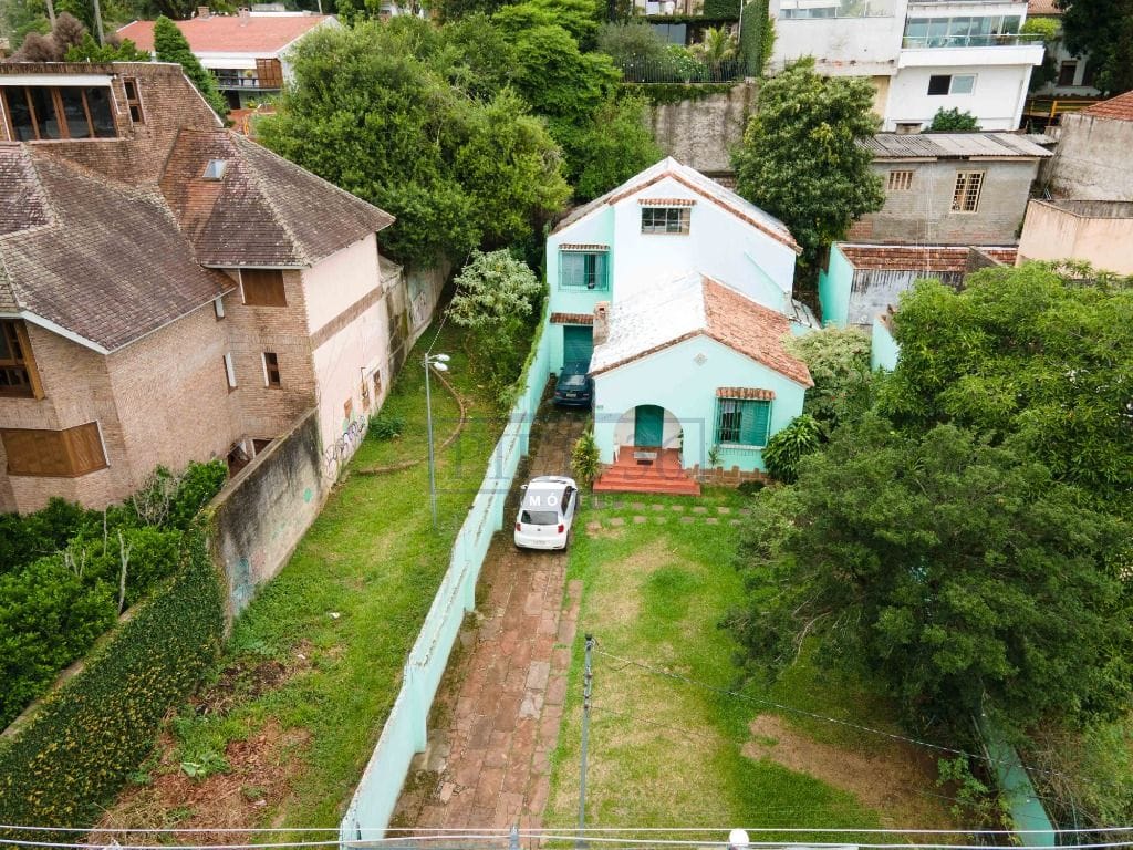 Casa à venda com 200m², 3 dormitórios, 2 vagas no bairro Vila Assunção em Porto Alegre - Foto 1