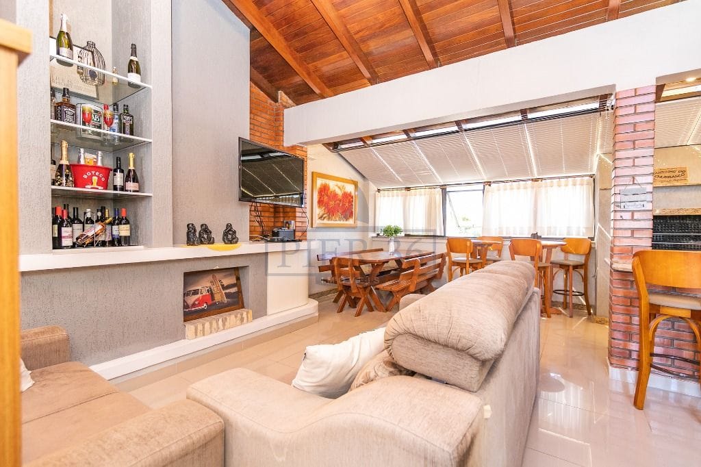 Casa em Condomínio à venda com 363m², 3 dormitórios, 1 suíte, 3 vagas no bairro Cristal em Porto Alegre - Foto 1