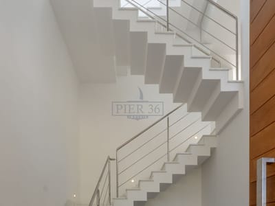 02_Hall