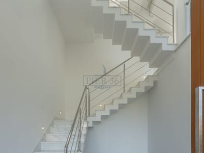 03_Hall