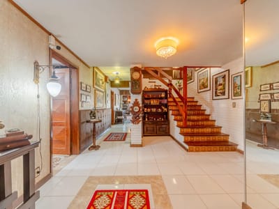 02_Hall