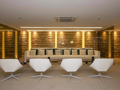 04_Lobby